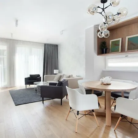 公寓 Apartament Przystanek Orlowo 格丁尼亚